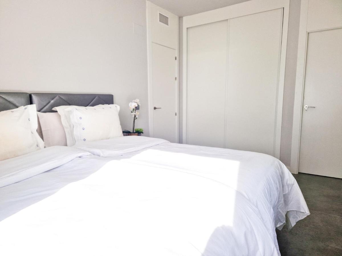 Luxury 2 Bedrooms Apt With Seaview Blue Suite 4104 Manilva Exterior foto